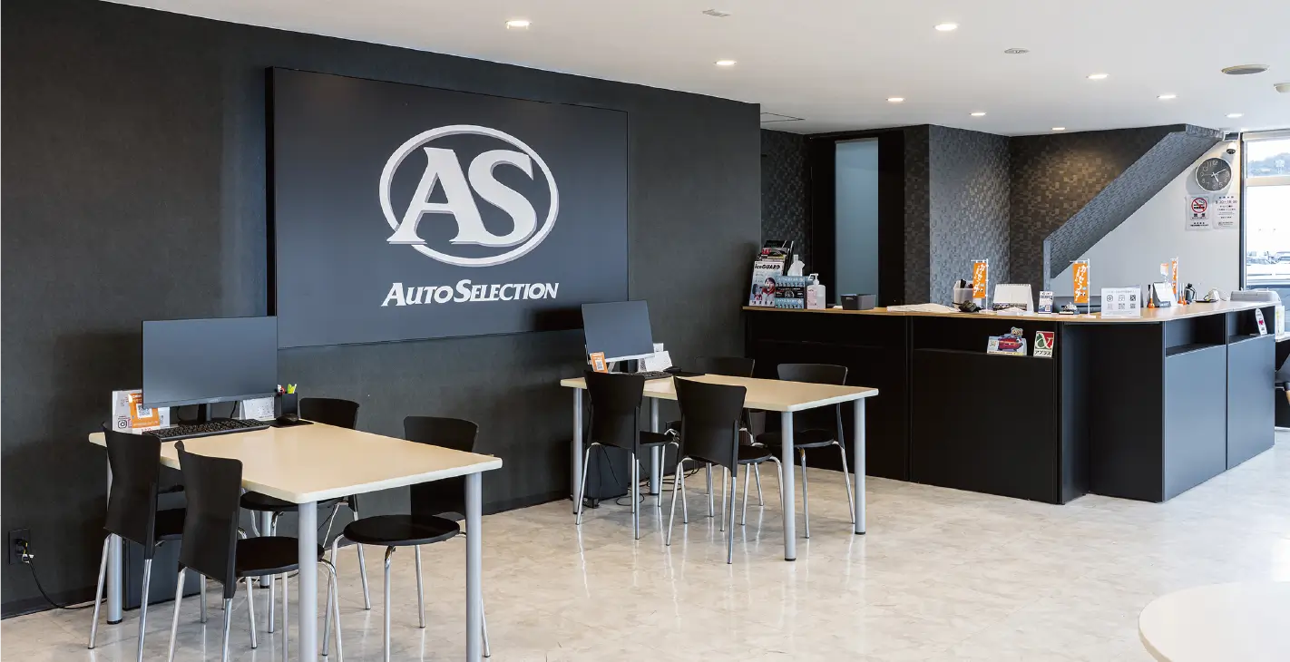 スタイリッシュで居心地のよい店内空間  ゆったりとリラックスしてお過ごしください